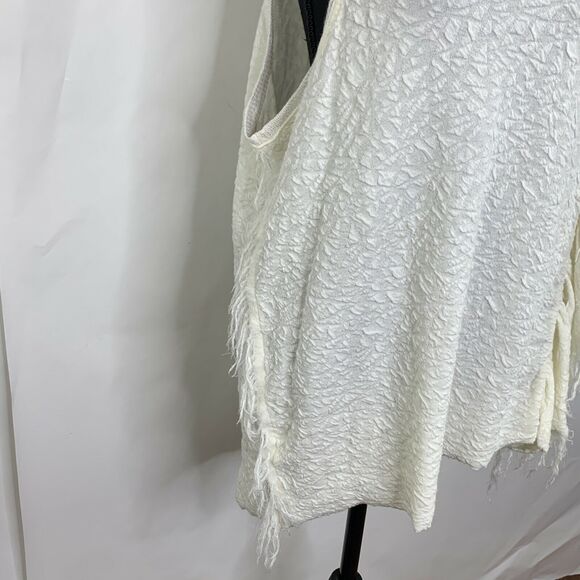 Free People Treat Me Tender Ivory Asymmetrical Fringe Blouse NWT Size S - Picture 6 of 9